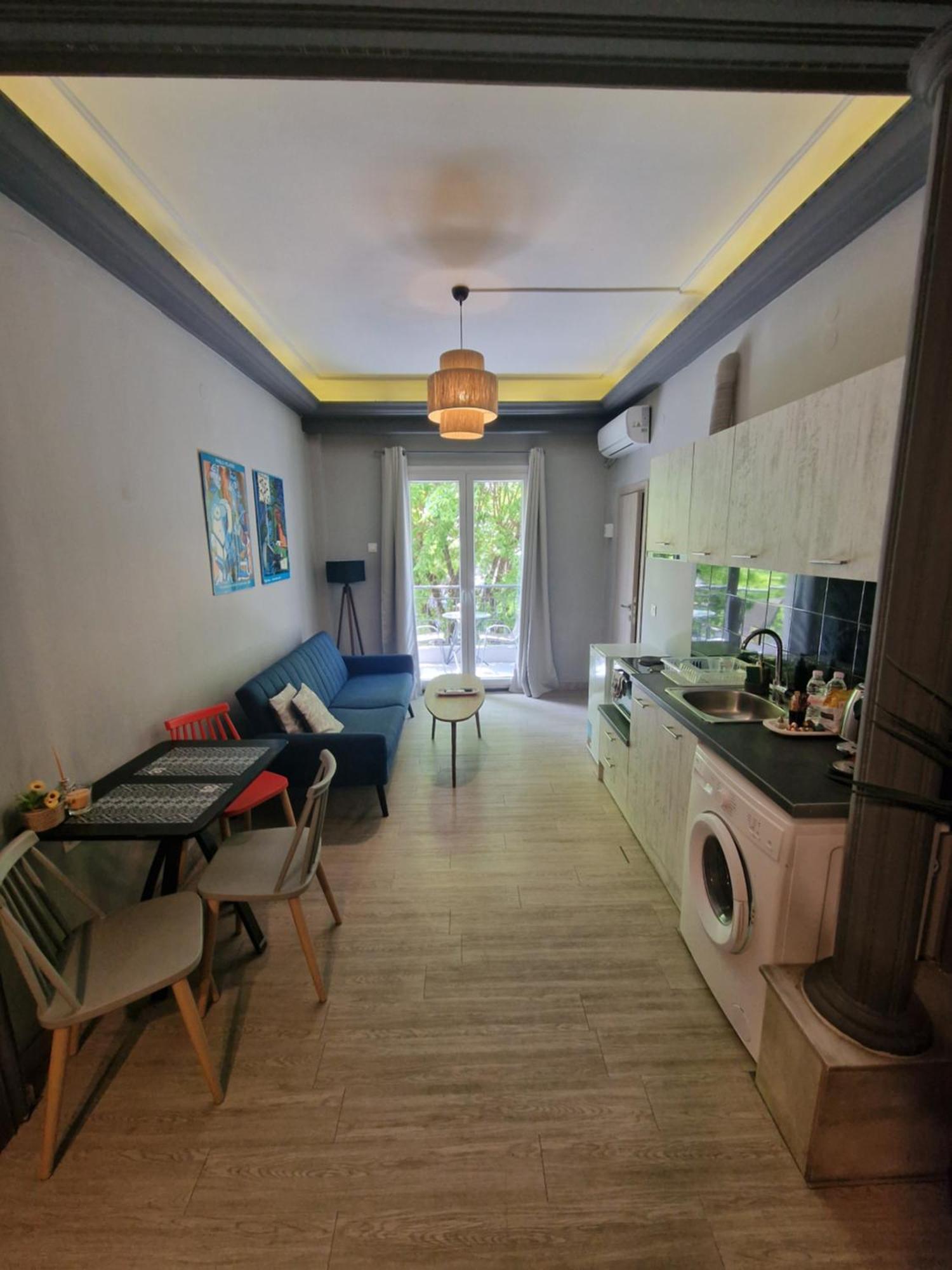Closer "Egnatia Apartment 1" Солун Екстериор снимка