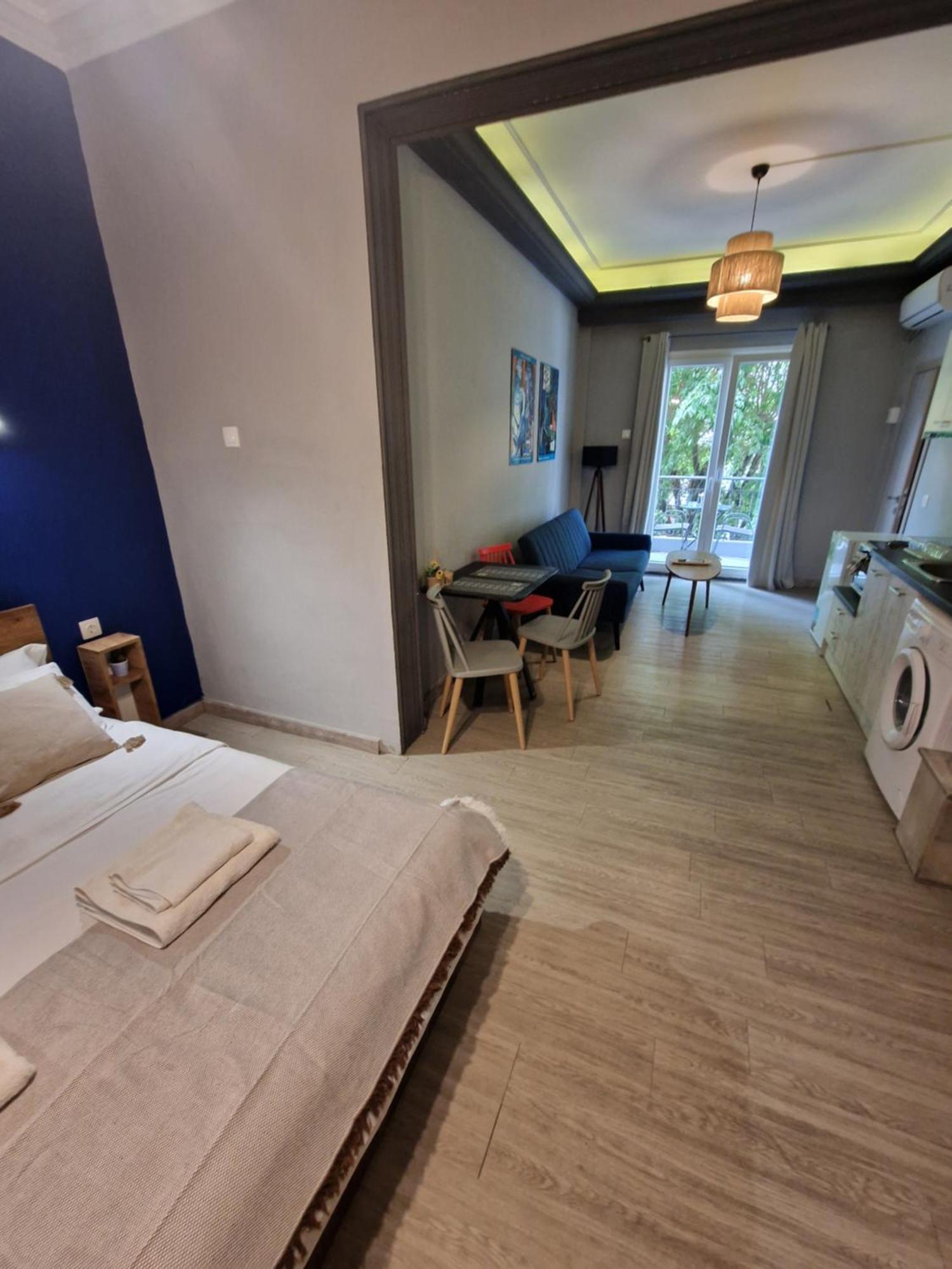 Closer "Egnatia Apartment 1" Солун Екстериор снимка