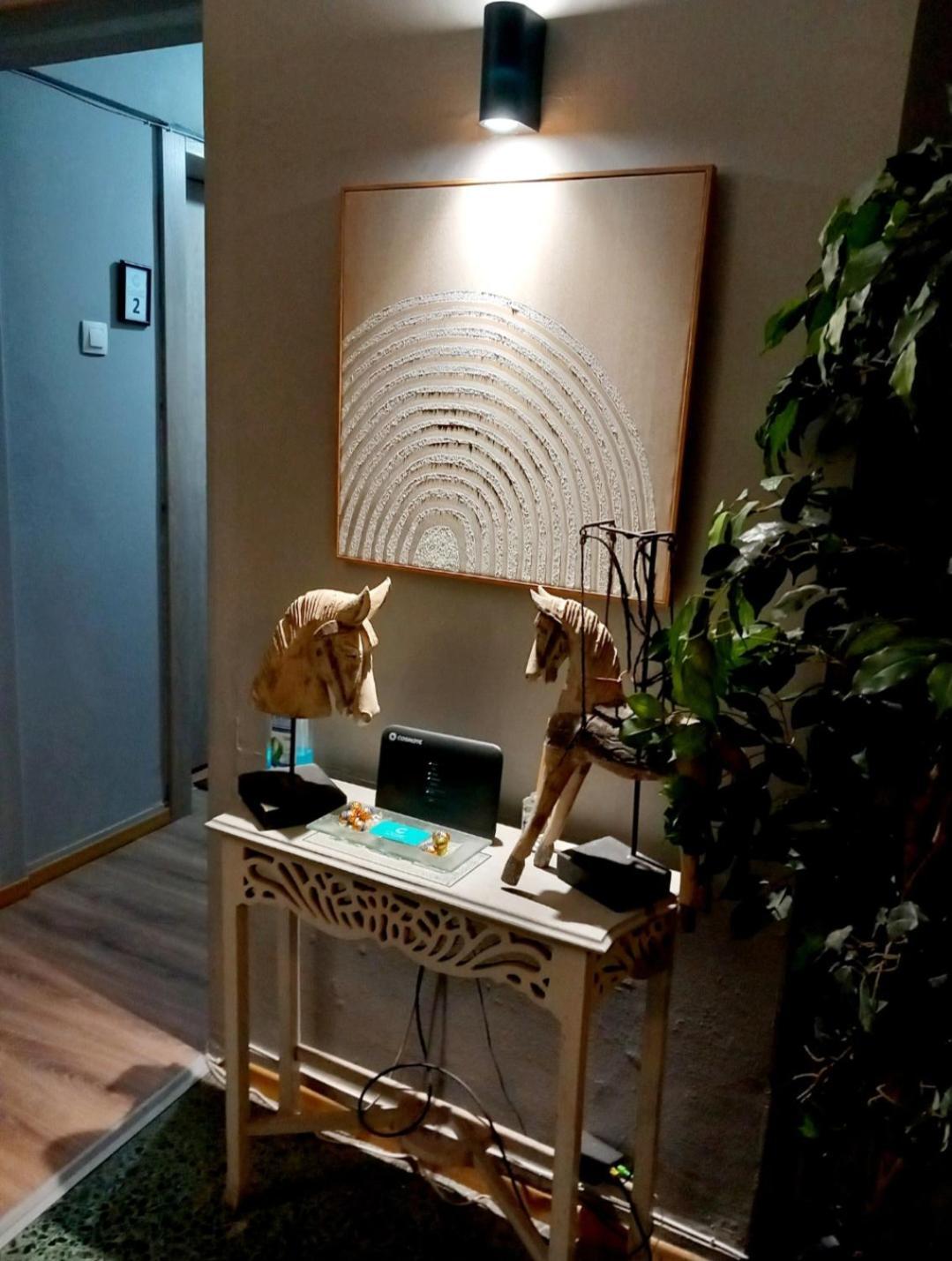 Closer "Egnatia Apartment 1" Солун Екстериор снимка